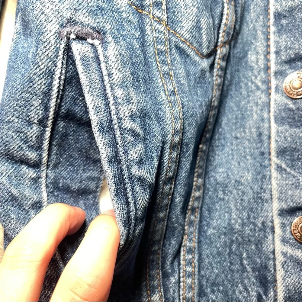 Vintage Boy/Girl Levi’s Medium Wash Denim Jean Jacket Size 16 Made In U.S.A - Picture 5 of 11